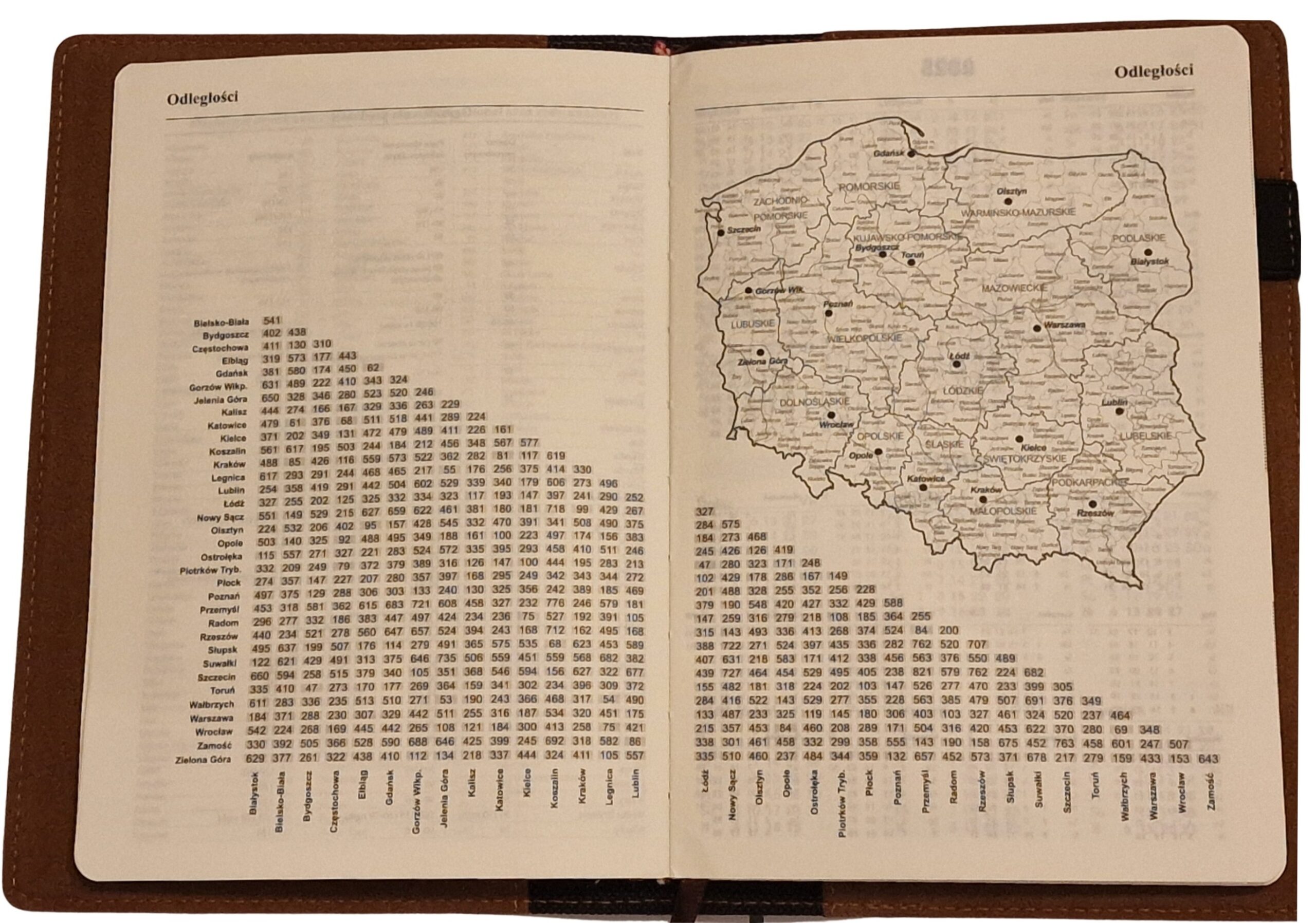 Kalendarz książkowy zbliżony A5 wymienny wkład 2026 tygodniowy Drops Office - obrazek 6